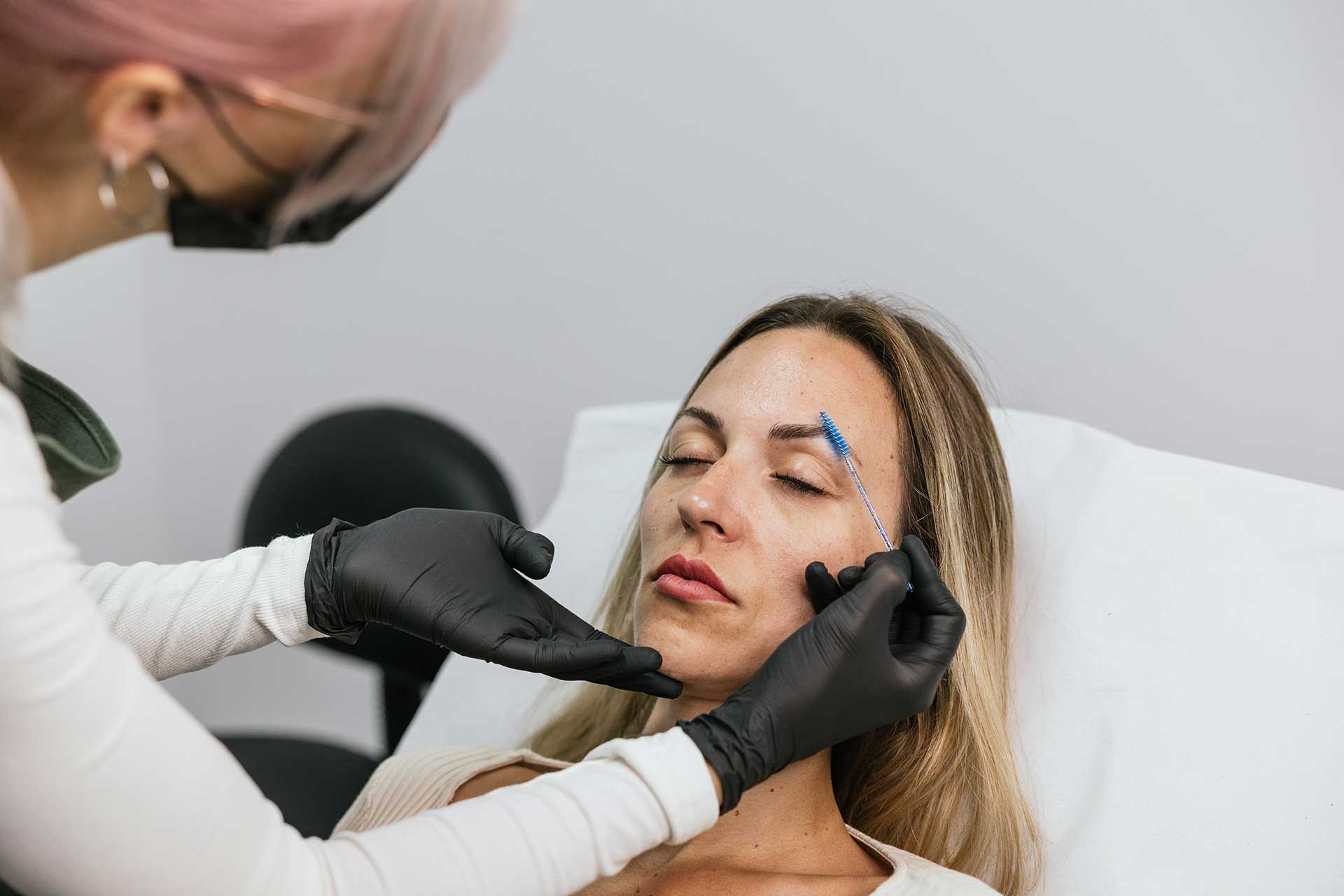 Microblading ve Kaş Pudralama Arasındaki Farklar